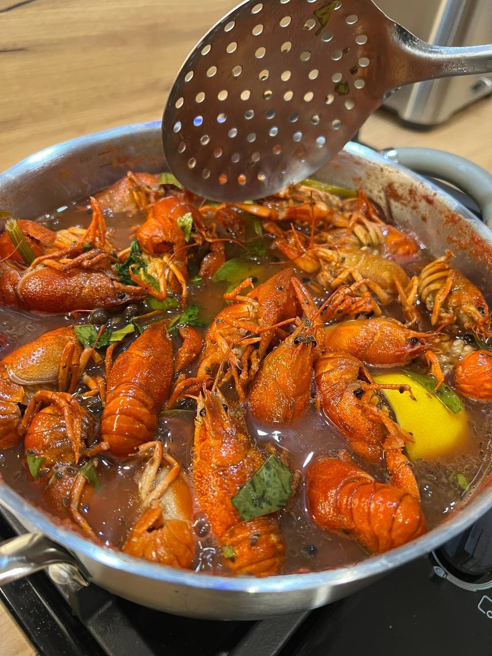 Gamberi di fiume grandi bolliti 1 kg + 1 litro di brodo